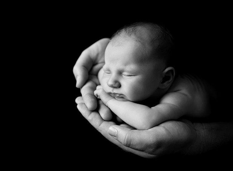 Newborn baby photographer Toowoomba Sarah Gage Photography Isla 4