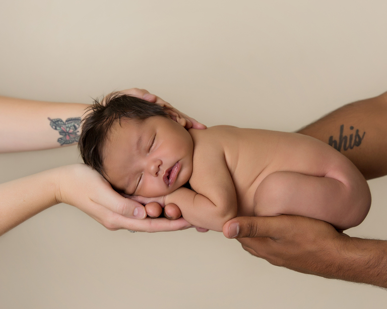 Newborn baby photographer toowoomba sarah gage photography gracie 5