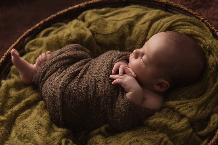 Newborn baby photographer toowoomba dalby sarah gage photography 8